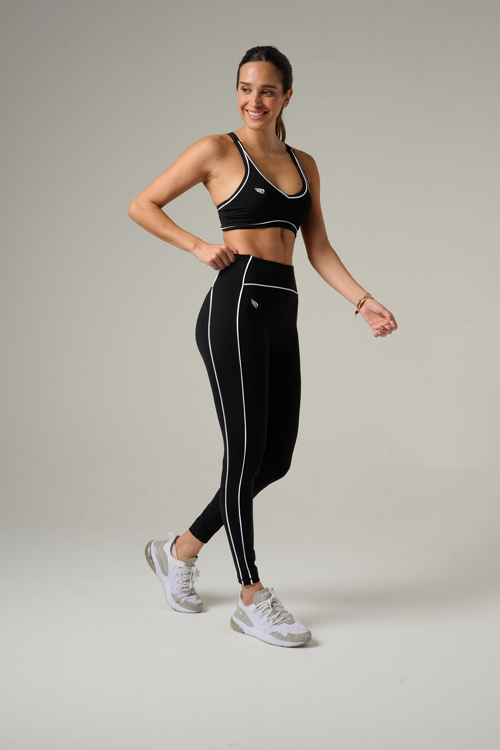 Black & White Onyx Core Luxee Bra Top